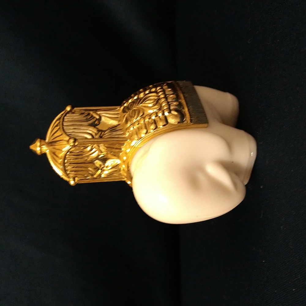 Vintage Avon Royal Elephant Charisma Cologne White Milk Glass Bottle